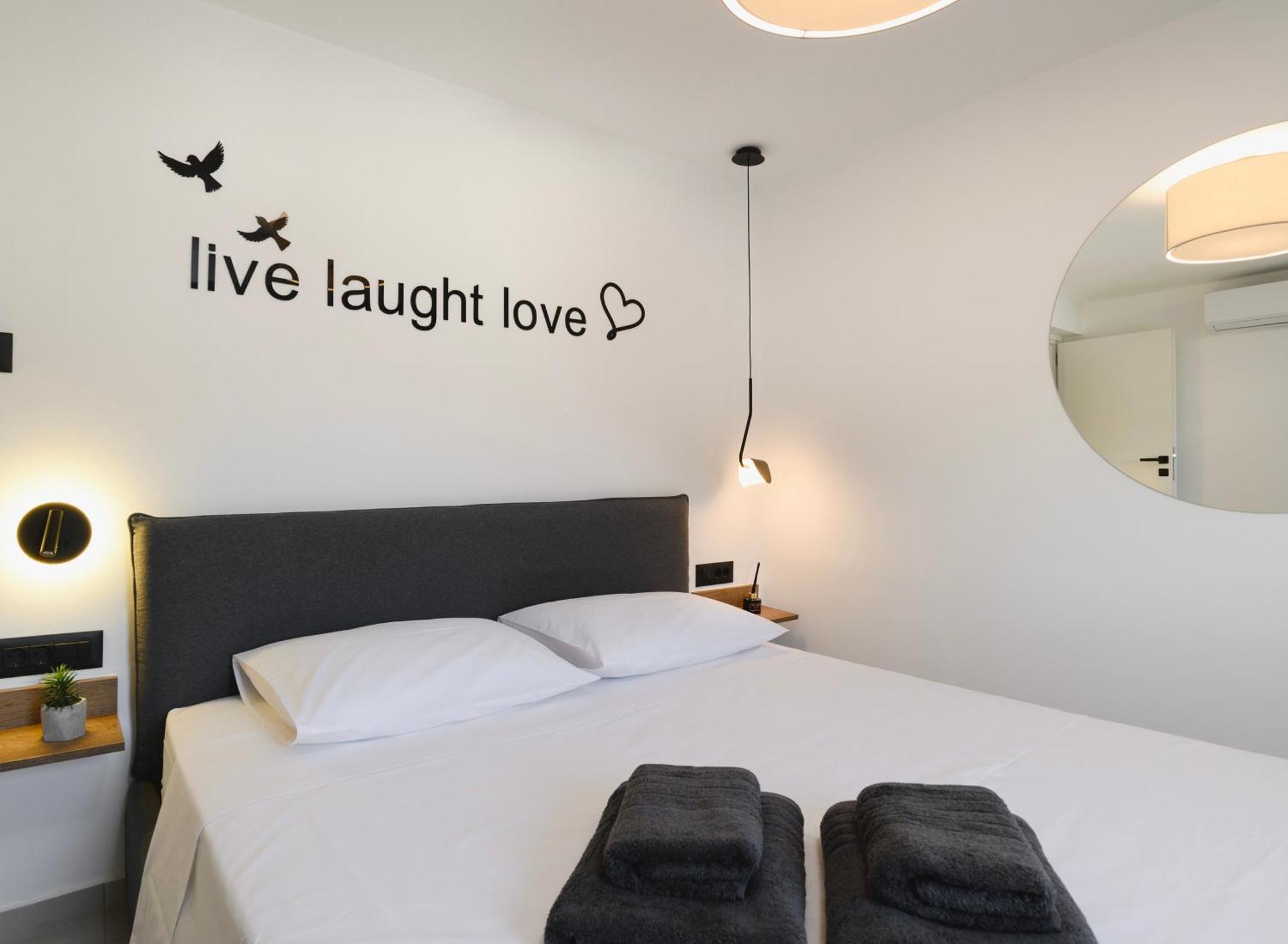 Castelo View Luxury Apt Rhodes City Екстер'єр фото